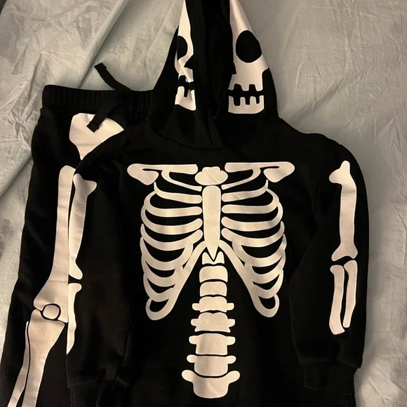 H&M Kids Skeleton Set - Black and White - Picture 2 of 3